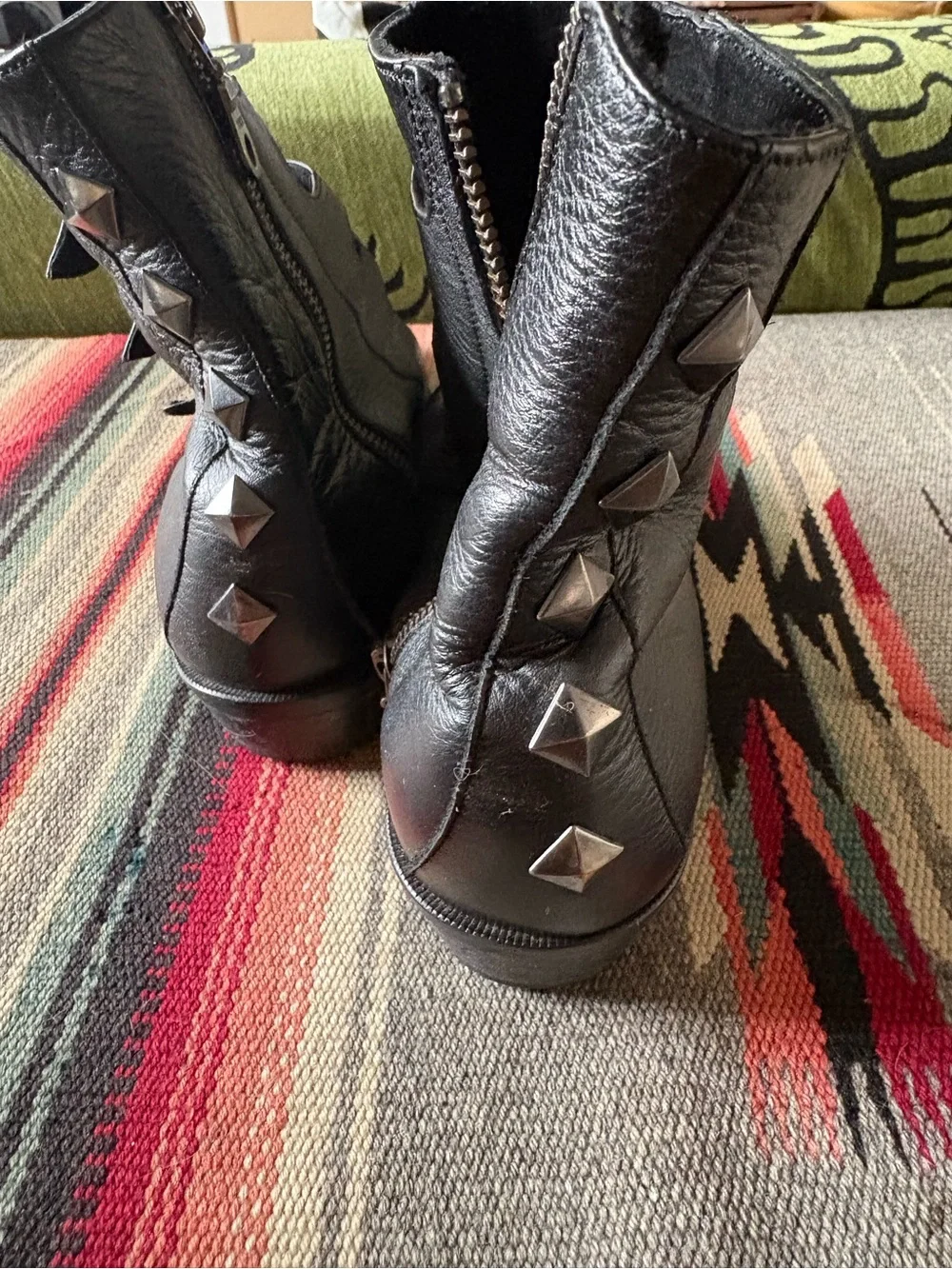Modern Vice Jett size 10